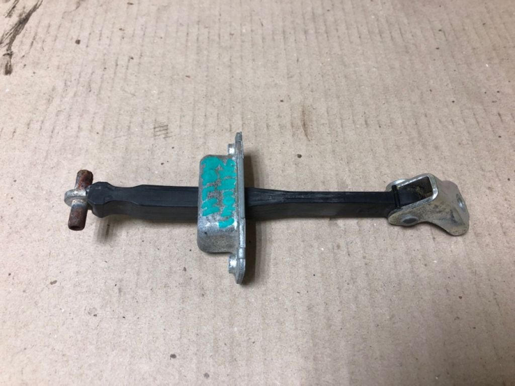 81830-57L01 | Обмежувач дверей задн. лів. SUZUKI SX4 06-13 - Фото 3