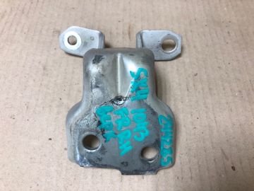 Петля двері верхня передн. прав. SUZUKI SX4 06-13