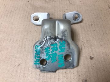 Петля двери нижняя передн. прав. SUZUKI SX4 06-13