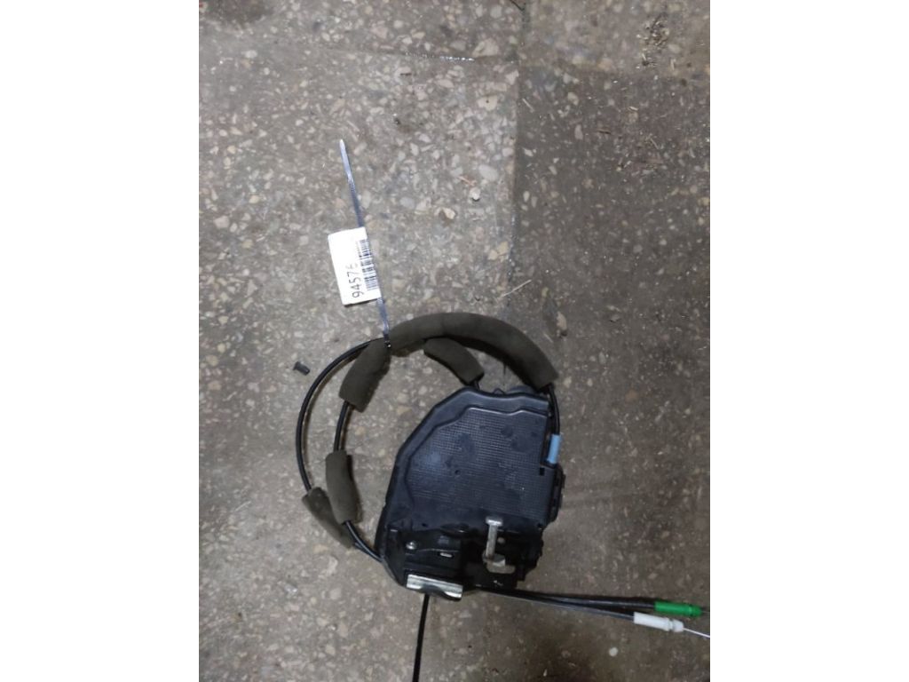 69050-02200 | Замок двері задн. прав. LEXUS RX350/450 09-15