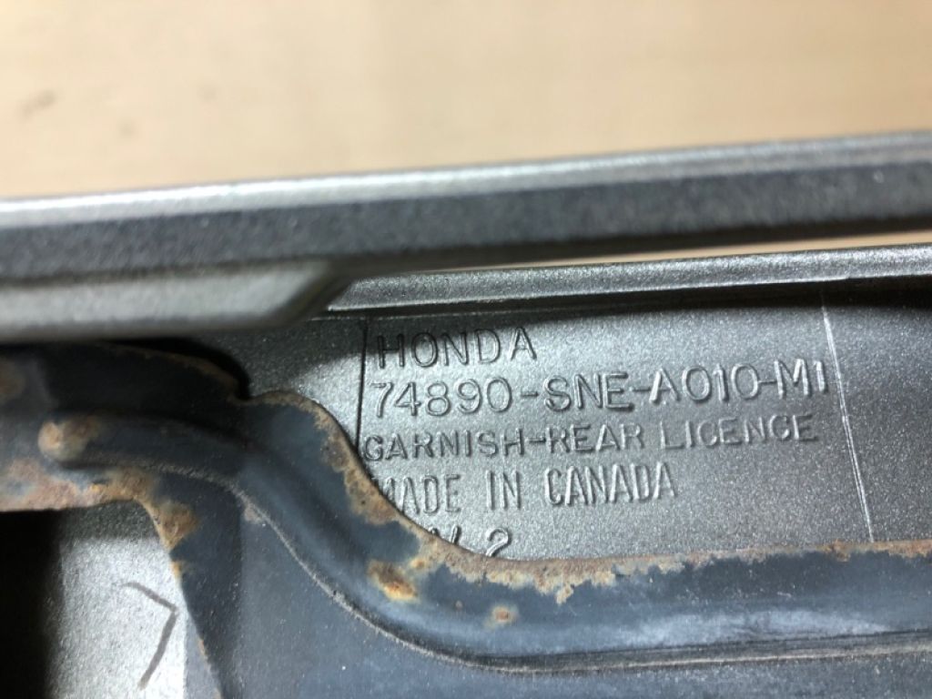 74890-SNE-A01ZF | Панель подсветки номера HONDA CIVIC 4D 06-11 - Фото 4