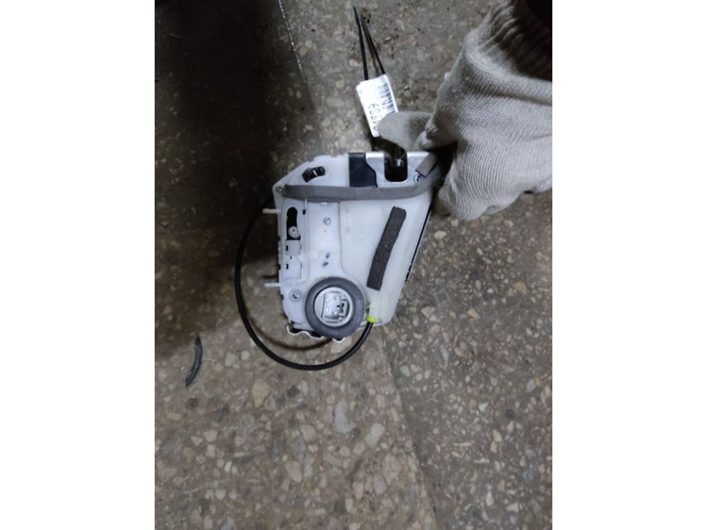 69060-47070 | Замок двері задн. лів. TOYOTA PRIUS - 30 09-17 - Фото 2