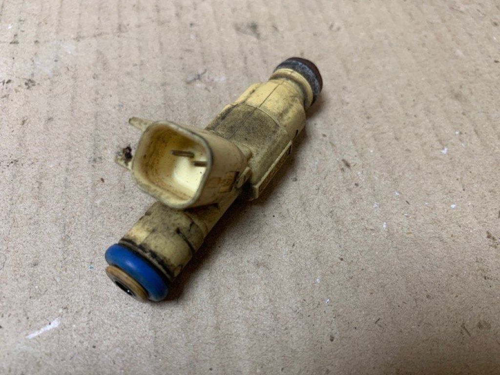 GY01-13-250A | Форсунка паливна MAZDA MPV 99-06 - Фото 4