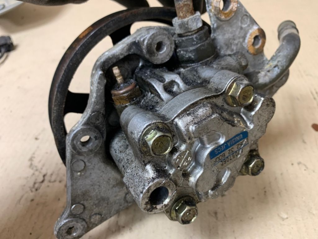 LC62-32-600F | Насос ГУР MAZDA MPV 99-06 - Фото 4