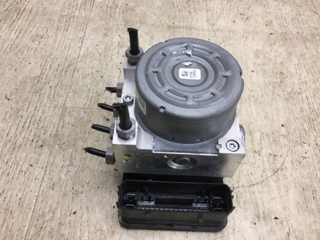 F1FZ-2C405-D | Блок антиблокувальної системи FORD FOCUS 10-18 - Фото 3