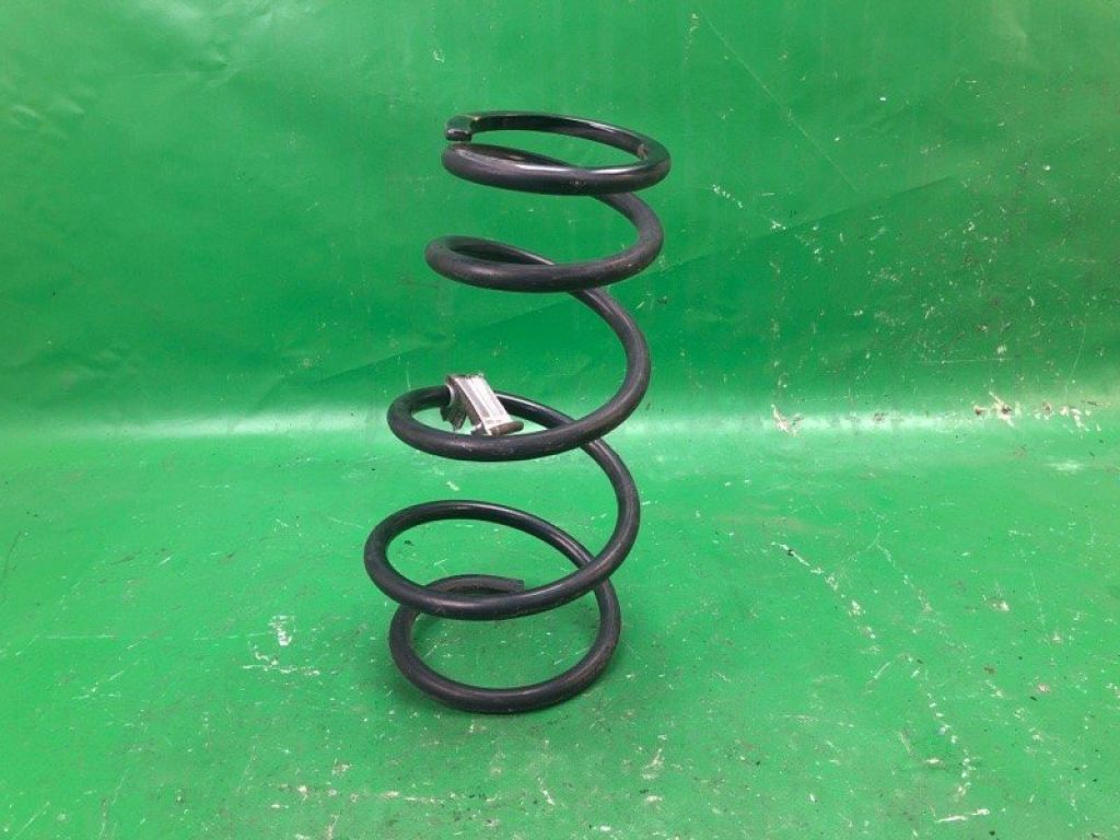 48231-06810 | Пружина передней подвески лев. TOYOTA CAMRY 55 14-17