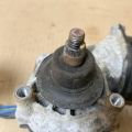 LC62-67-340A | Моторчик стеклоочистителя передн. MAZDA MPV 99-06 - Превью 5