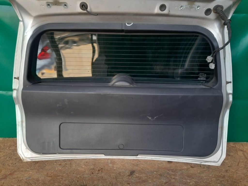 1AZ45XDVAG | Обшивка крышки багажника JEEP PATRIOT 10-17