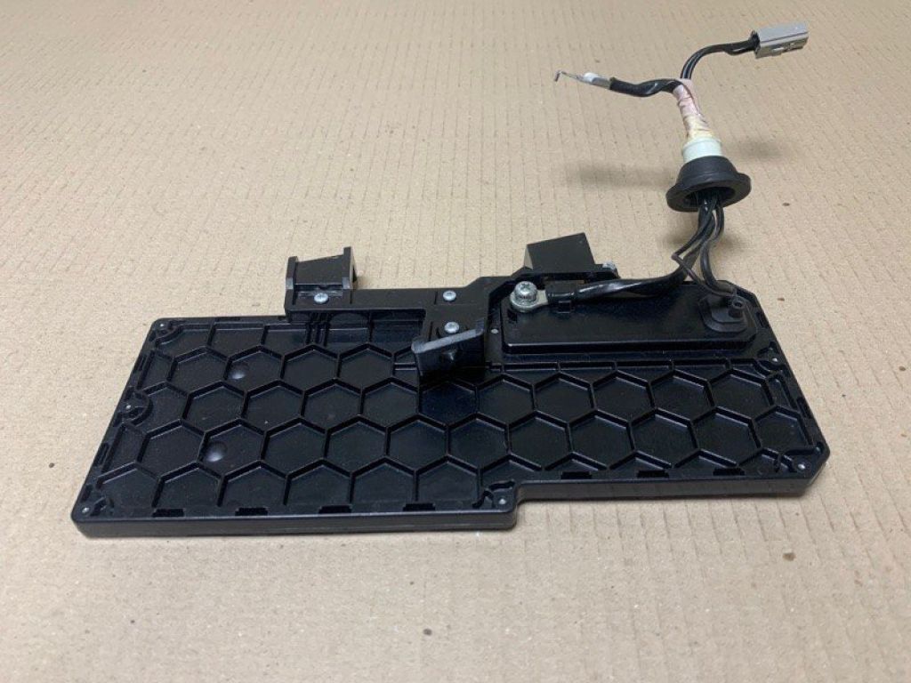 28200-5DB0A | Антенна INFINITI QX30 16-20 - Фото 3