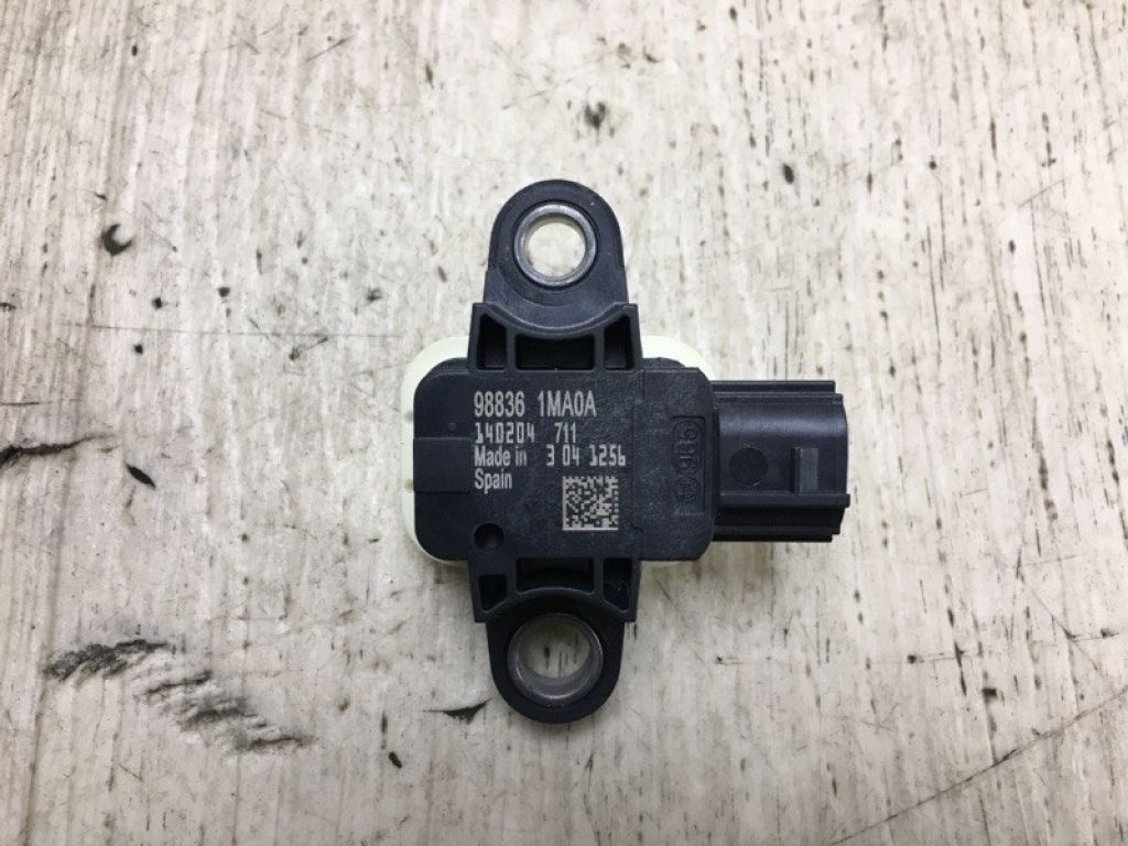 98836-1MA0A | Датчик удару NISSAN NV200 USA 13-