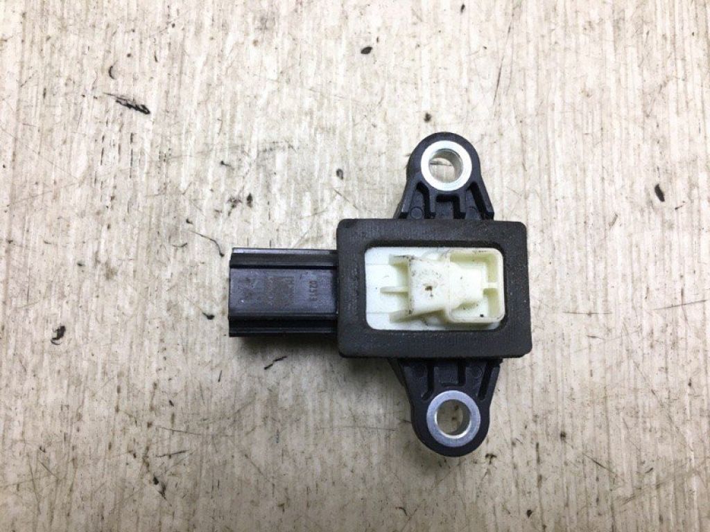 95920-2W050 | Датчик удара HYUNDAI SANTA FE (DM) 12-18