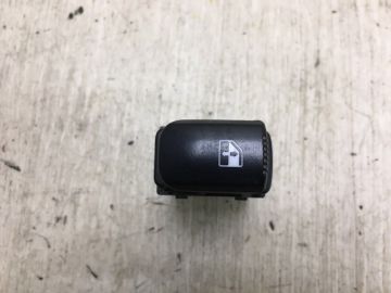 Кнопка стеклоподъемника задн. лев. HYUNDAI SANTA FE (CM) 05-12