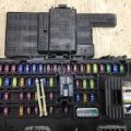 EC3T-14B476-BA | Блок предохранителей моторный отсек FORD FLEX 08-19 - Превью 7