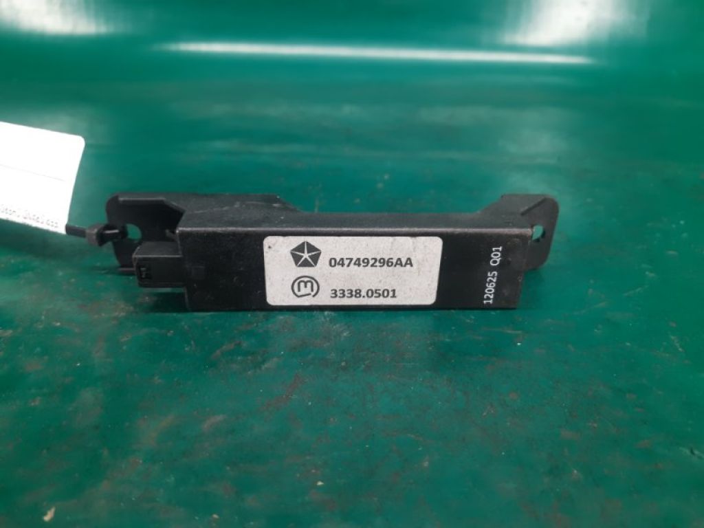 5026444AA | Антенна задн. лев. JEEP GRAND CHEROKEE 11-22