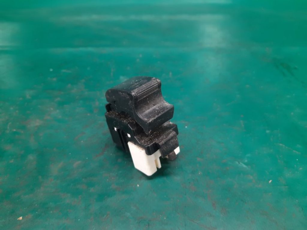 84810-08010 | Кнопка стеклоподъемника передн. прав. TOYOTA CAMRY 30 02-06 - Фото 3