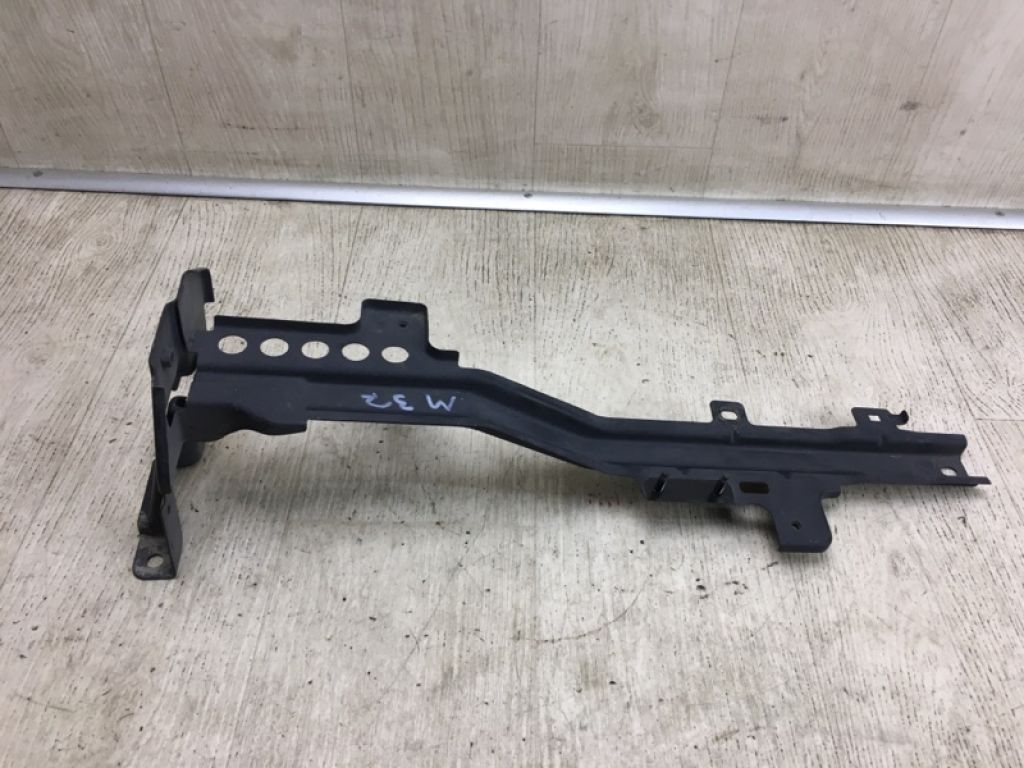 62550-1MA0A | Кронштейн INFINITI M25/M37/M56/Q70/M35H 10-16 - Фото 2