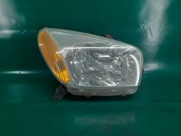 Фара прав. TOYOTA RAV4 00-05