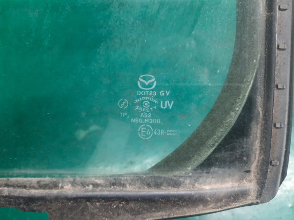 C235-73-661 | Скло дверей глухе задн. лів. MAZDA 5 CR 05-10 - Фото 3