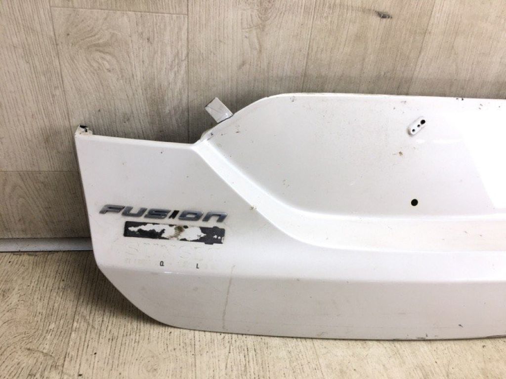 DS7Z-54423A42-A | Накладка крышки багажника FORD FUSION 14- - Фото 2