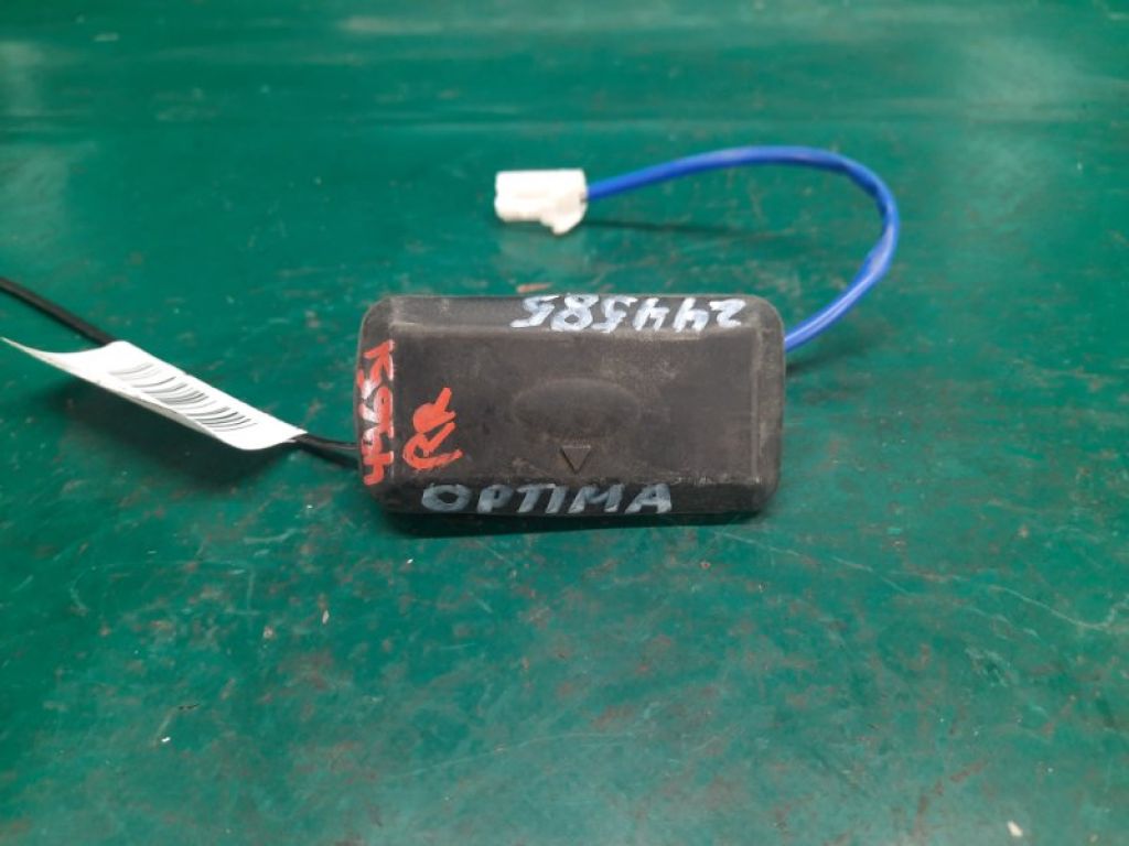 81260-2G000 | Кнопка открывания багажника наружная KIA OPTIMA TF 11-16