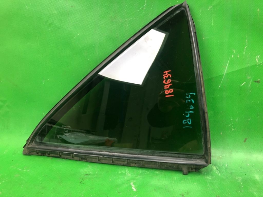 68123-06050 | Скло дверей глухе задн. прав. TOYOTA CAMRY 40 06-11