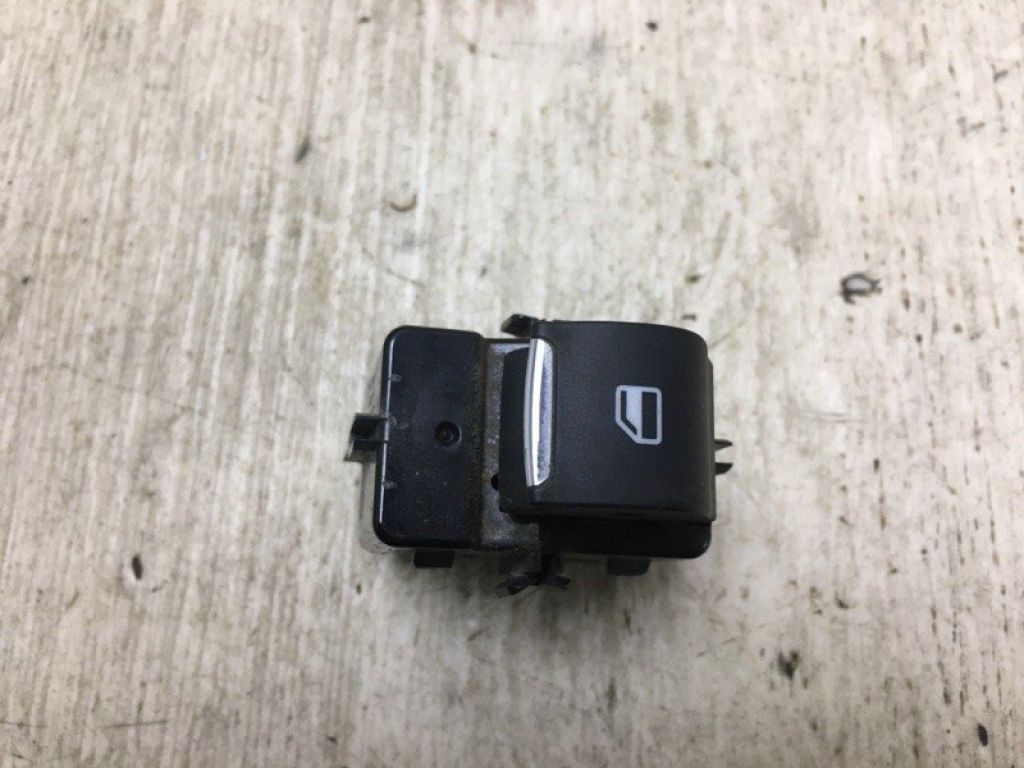 DG9Z-14529-AB | Кнопка склопідіймача задн. FORD FUSION 14-