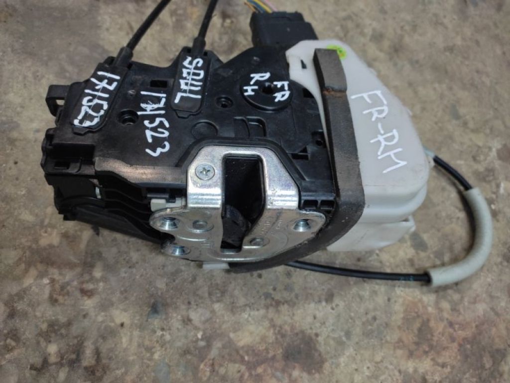 81320-B2010 | Замок двери передн. прав. KIA SOUL PS 13-19 - Фото 2