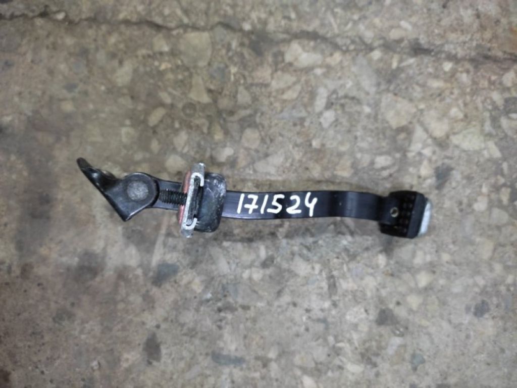 79390-B2000 | Обмежувач дверей передн. прав. KIA SOUL PS 13-19