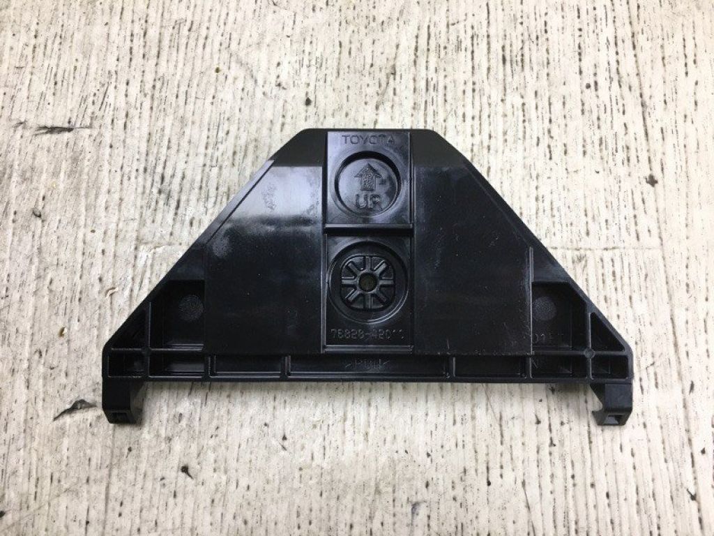 76828-42010 | Кронштейн TOYOTA RAV4 13-19 - Фото 2
