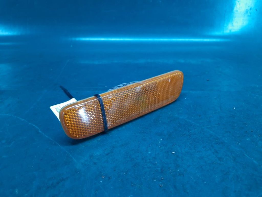 81740-48010 | Повторитель поворота в бампер передн. лев. LEXUS RX300 98-03 - Фото 3