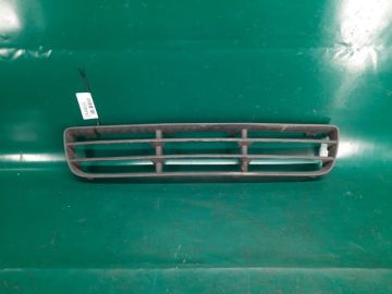 Решетка переднего бампера VOLKSWAGEN BORA 99-05