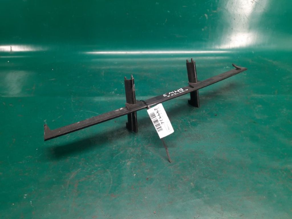 51 11 7 033 702 | Решітка переднього бампера BMW 5 SERIES 03-10 - Фото 3