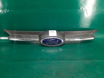 Решітка радіатора FORD FOCUS 10-18