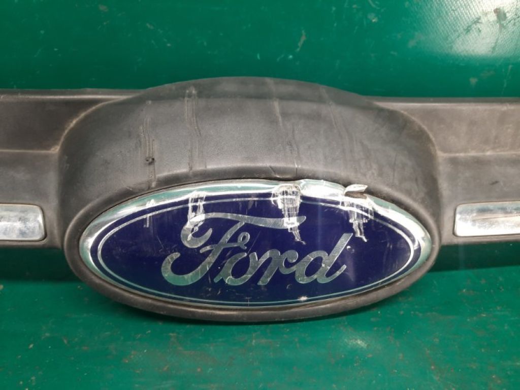 BM5Z-8200-B | Решітка радіатора FORD FOCUS 10-18 - Фото 5