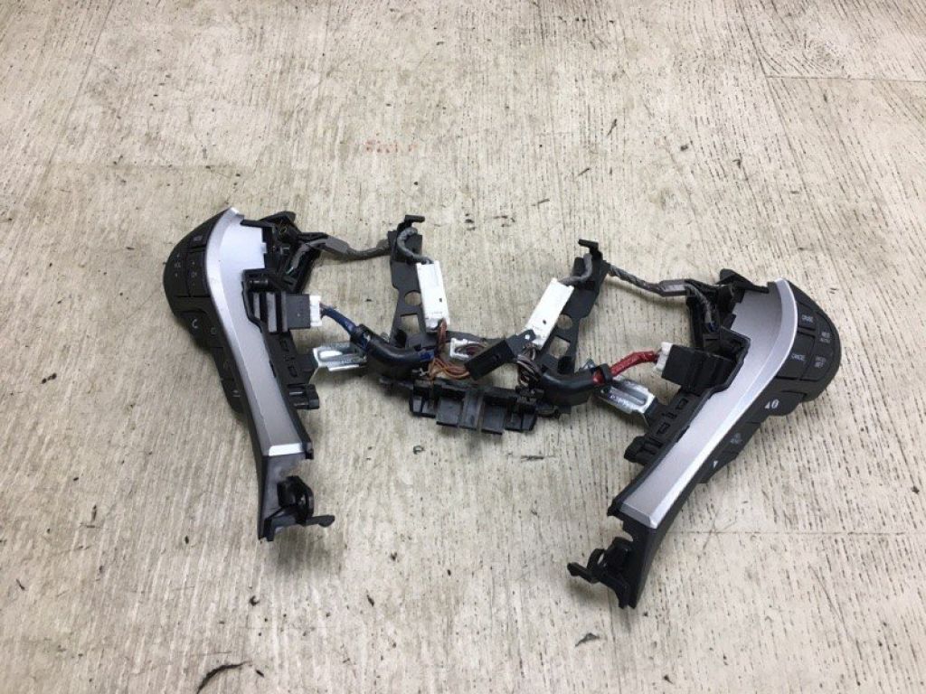 36770-TX6-A01 | Кнопки на руль ACURA ILX 16-19