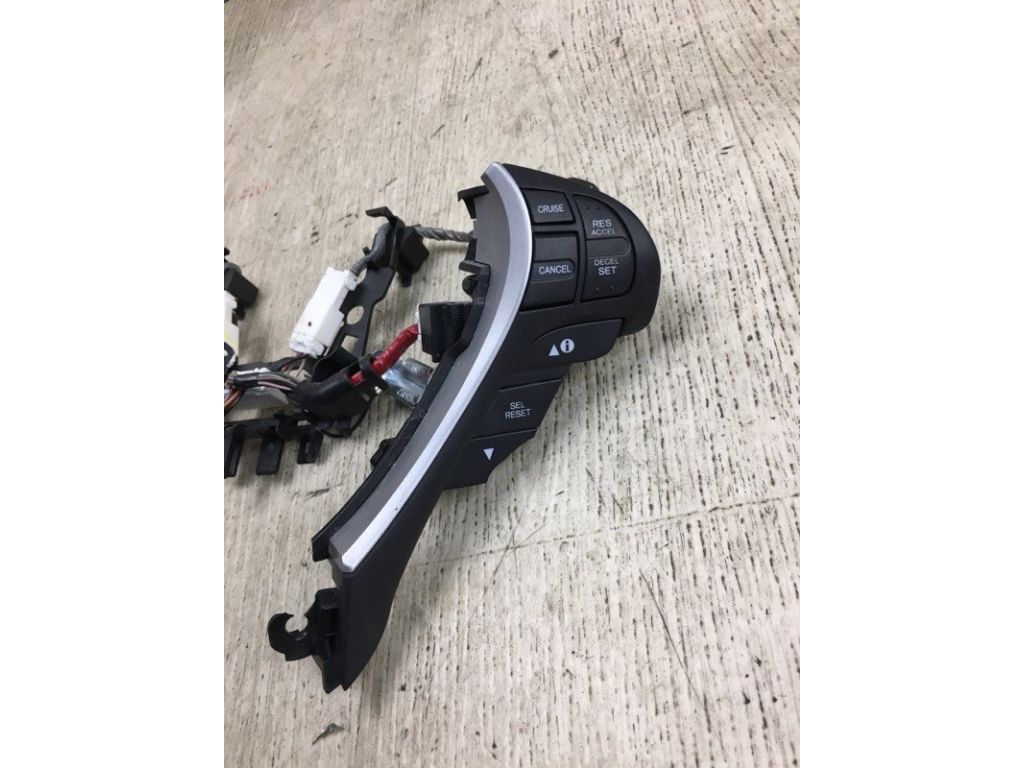 36770-TX6-A01 | Кнопки на руль ACURA ILX 16-19 - Фото 2