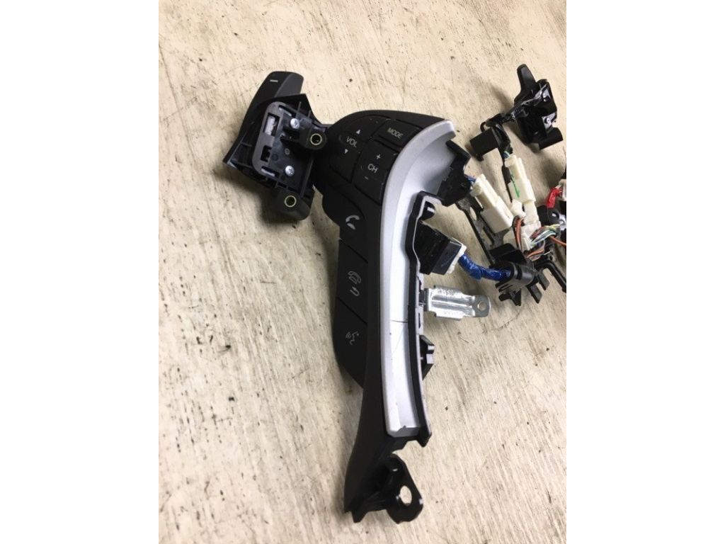 36770-TX6-A11 | Кнопки на руль ACURA ILX 16-19 - Фото 3