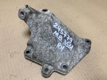 Кронштейн двигателя прав. MERCEDES R-CLASS W251 05-13