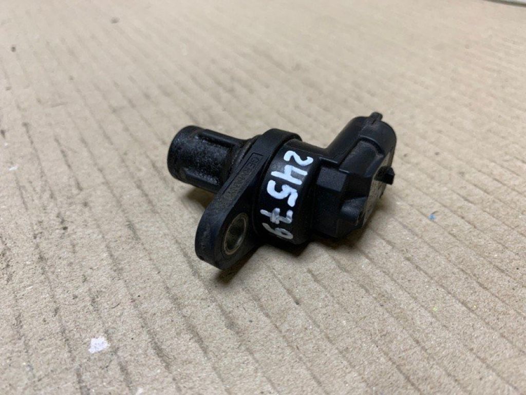 A 004 153 96 28 | Датчик положения распредвала MERCEDES R-CLASS W251 05-13