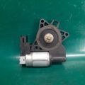 G22C-59-58X | Моторчик склопідйомника задн. лів. MAZDA CX-9 06-16 - Прев'ю 2