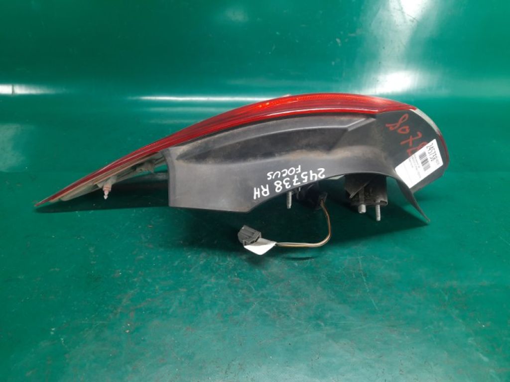 DM5Z-13404-E | Фонарь наружный прав. FORD FOCUS 10-18 - Фото 8