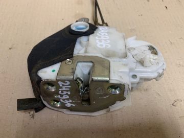 Замок двери задн. лев. HONDA ACCORD USA 07-12