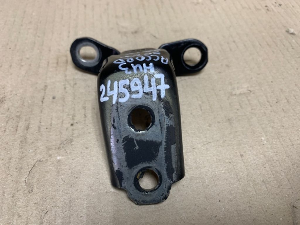 67960-TA5-A01ZZ | Петля двери нижняя задн. лев. HONDA ACCORD USA 07-12