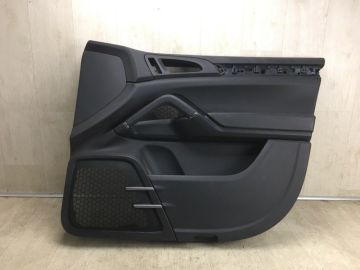 Карта двери передн. прав. PORSCHE CAYENNE 10-18