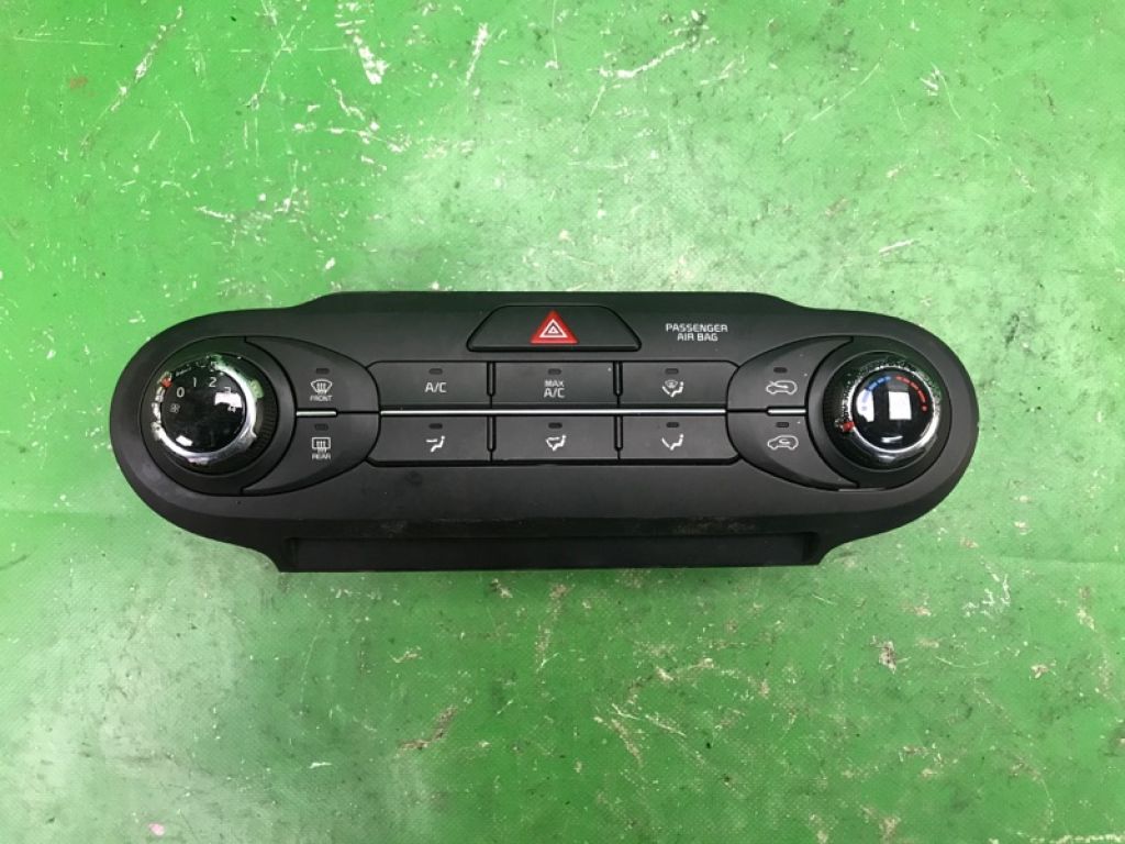 97250-C6000WK | Блок управления печкой KIA SORENTO UM 14-