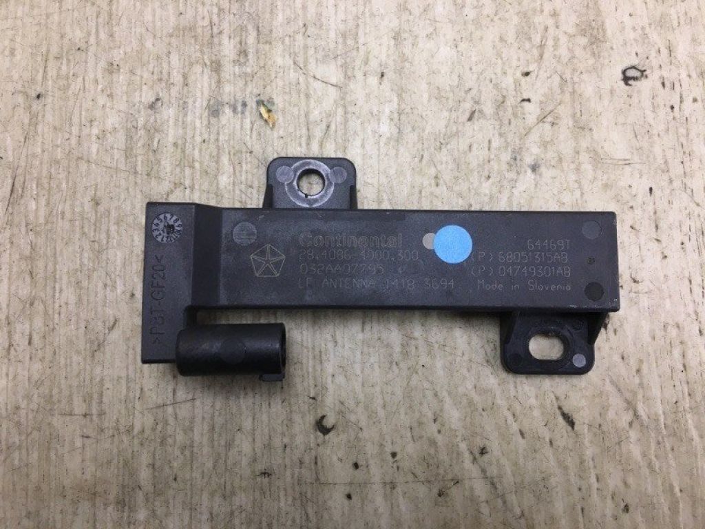 68051315AB | Антенна JEEP RENEGADE (BU) 14-