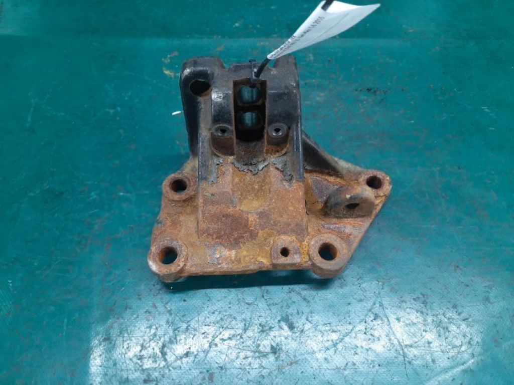 4521126302 | Кронштейн КПП лів. HYUNDAI ACCENT RB 10-