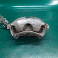 8V0 615 124 A | Суппорт тормозной передн. прав. AUDI A3 (8V) 12–17