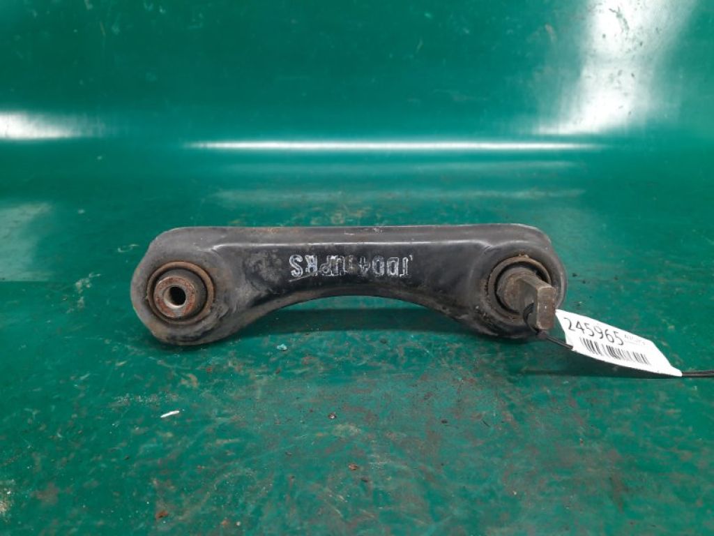 52390-SR3-000 | Рычаг задней подвески поперечный верхний прав. HONDA CRV 95-01