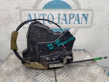 Замок двері передн. прав. TOYOTA CAMRY 50 12-15